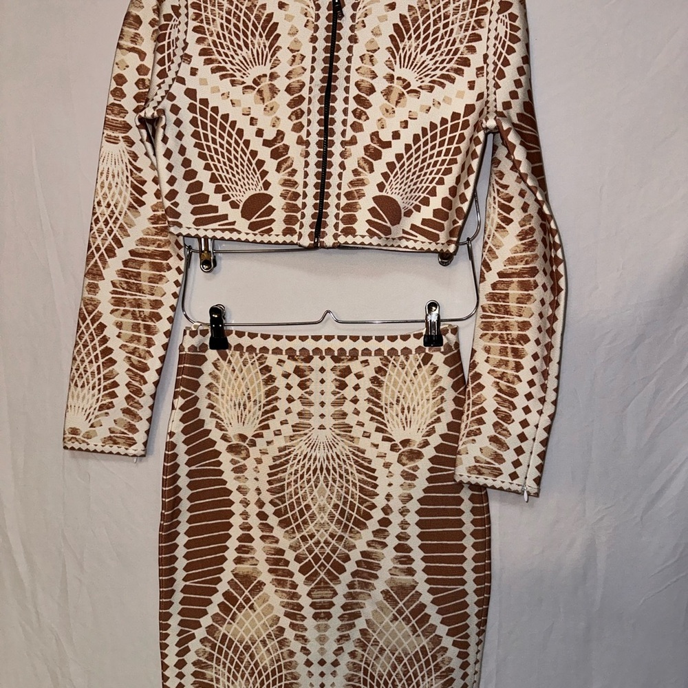 Bandage Patterned Skirt Set